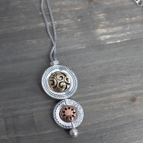 Brighton Spin Master Reversible Pendant Necklace Silver Plated 16-18" Disks - Picture 4 of 6